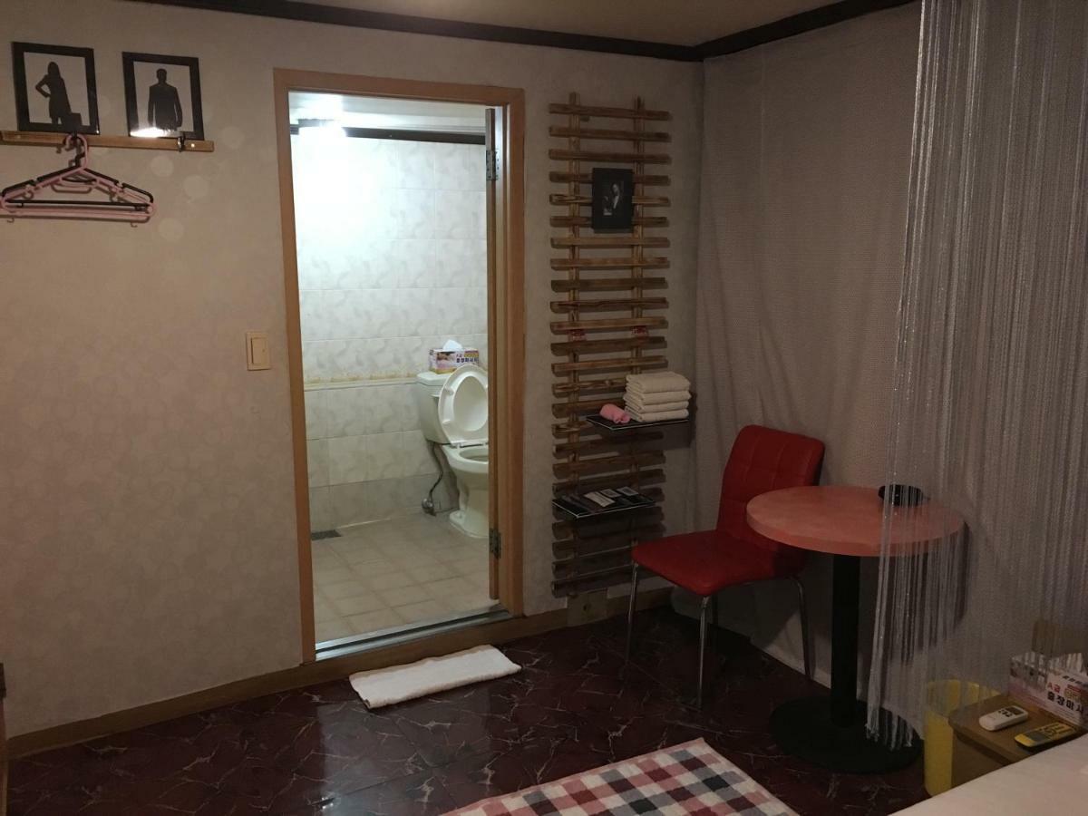 Coin Motel Busan Exterior photo