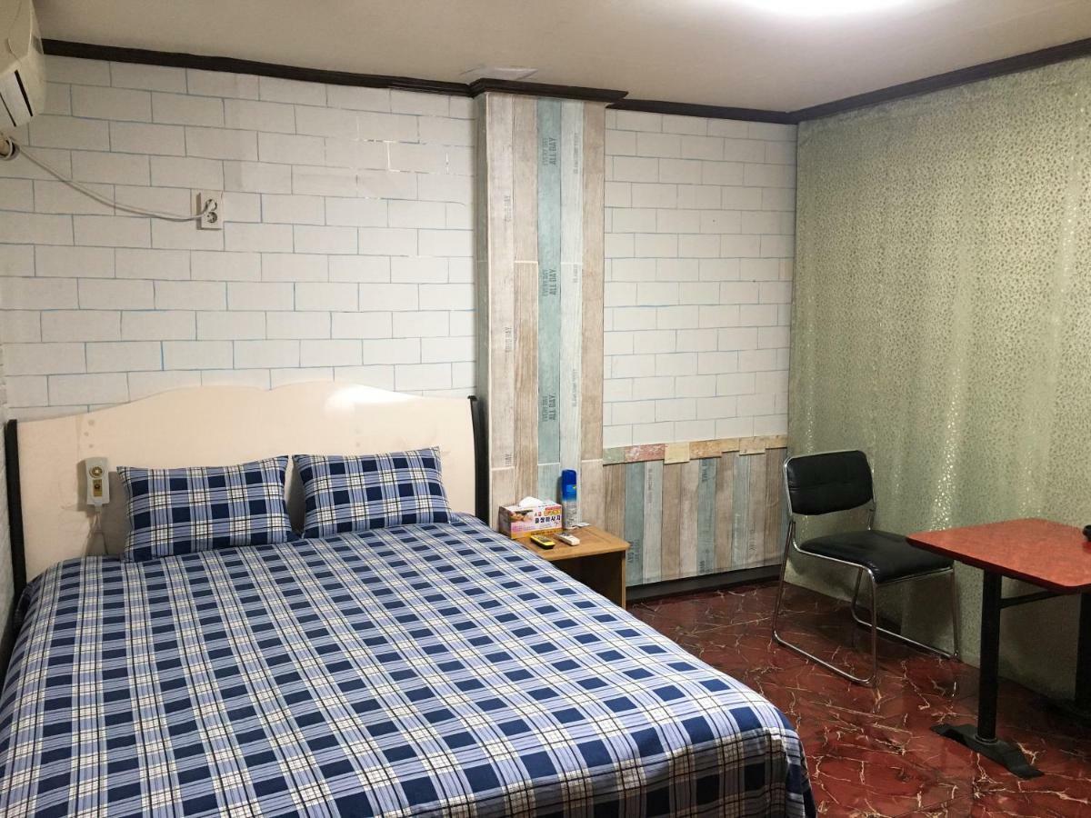 Coin Motel Busan Exterior photo
