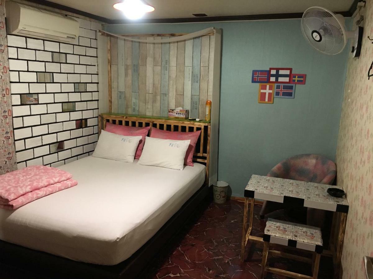 Coin Motel Busan Exterior photo